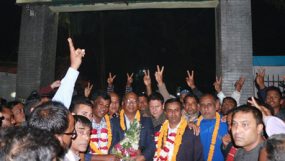 বিয়ানীবাজার-গোলাপগঞ্জ বিএনপির ১০ নেতাকর্মীকে কারাফটকে সংবর্ধনা