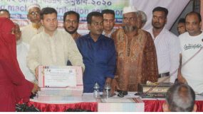 বিশ্বনাথে সিংগেরকাছ দরিদ্র সমাজ কল্যাণ সংস্থার সেলাই মেশিন বিতরণ