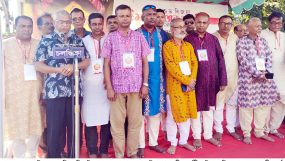 চাঁদনীঘাটে প্রতিমা নিরঞ্জন সম্পন্ন; সম্প্রতির মাধ্যমে সমৃদ্ধি ত্বরান্বিত হয় : মেয়র আরিফুল হক চৌধুরী