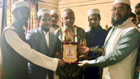 সিলেট-৪ আসনের এমপি পদপ্রার্থী আরিফুল হক চৌধুরীর সাথে জমিয়তে উলামায়ে ইসলাম নেতৃবৃন্দের সৌজন্য সাক্ষাত