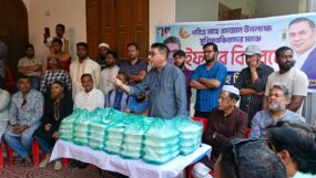 সমাজের বিত্তবানদের  অসহায় মানুষের পাশে দাঁড়ানো উচিত : মিফতাহ্ সিদ্দিকী