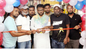 মেসার্স এসএমপি স্পোর্টস এর উদ্বোধনী অনুষ্ঠানে বক্তারা