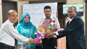 দি এইডেড হাই স্কুলের এডহক কমিটির সভাপতি হিসেবে বদরুজ্জামান সেলিমের দায়িত্ব গ্রহণ