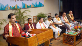 সিলেটে ২৪তম চারুকলা প্রদর্শনী শুরু সাংস্কৃতিক প্রতিষ্ঠানগুলোকে মেধা অন্বেষণ ও সুস্থ চিন্তার কেন্দ্র হিসেবে গড়ে তুলতে হবে : রাষ্ট্রদূত মুশফিকুল ফজল আনসারী