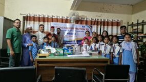 রোটারি ক্লাবের উদ্যোগে প্রাথমিক বিদ্যালয়ে সিলিং ফ্যান প্রদান