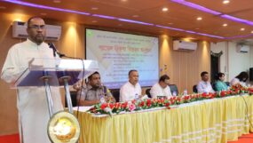 পুনাকের রিকশা বিতরণ অনুষ্ঠানে সিসিক প্রশাসক