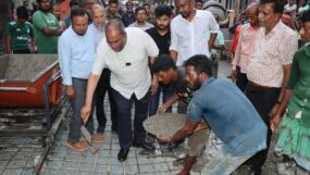 কালীঘাট শাহচট সড়কে ঢালাইয়ের কাজ উদ্বোধন