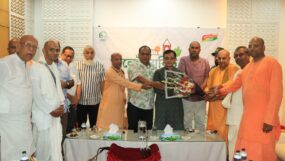বাণিজ্য মন্ত্রীর সঙ্গে ইসকন নেতৃবৃন্দের সৌজন্য সাক্ষাৎ,জন্মাষ্টমী ও সম্প্রীতি নিয়ে আলোচনা