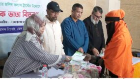 আবদুল জব্বার কল্যাণ ট্রাস্টের ‘মাসিক ভাতা কার্ড’ বিতরণ