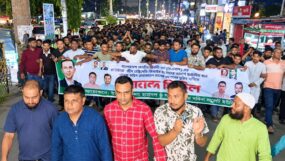 সিলেট জেলা ও মহানগর যুবদলের নবগঠিত কমিটিকে স্বাগত জানিয়ে মদিনা মার্কেটে আনন্দ মিছিল