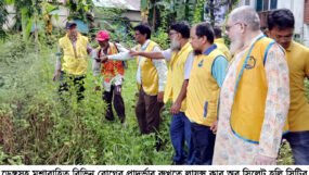 ডেঙ্গু প্রতিরোধে লায়ন্স ক্লাব অব সিলেট হলি সিটির উদ্যোগে মশা নিধন কর্মসূচি পালন