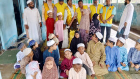 মাদ্রাসা শিক্ষার্থীদের মাঝে লায়ন্স ক্লাব অব সিলেট হলিসিটির খাদ্যসামগ্রী বিতরণ