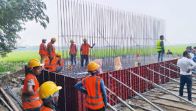 বহুল প্রত্যাশিত শিকপুর-বহরগ্রাম সেতুর কাজ পরিদর্শনে এমপি এমরান আহমদ চৌধুরী